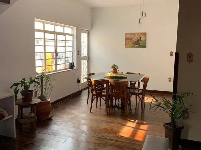 Casa com 302m², à venda, no bairro Centro em Pindamonhangaba