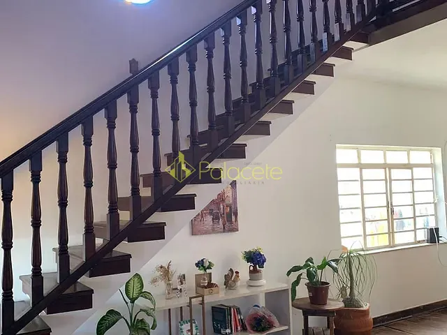 Casa com 302m², à venda, no bairro Centro em Pindamonhangaba