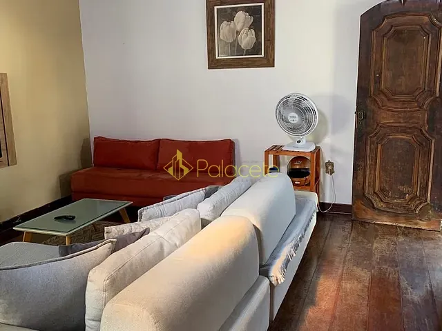 Casa com 302m², à venda, no bairro Centro em Pindamonhangaba