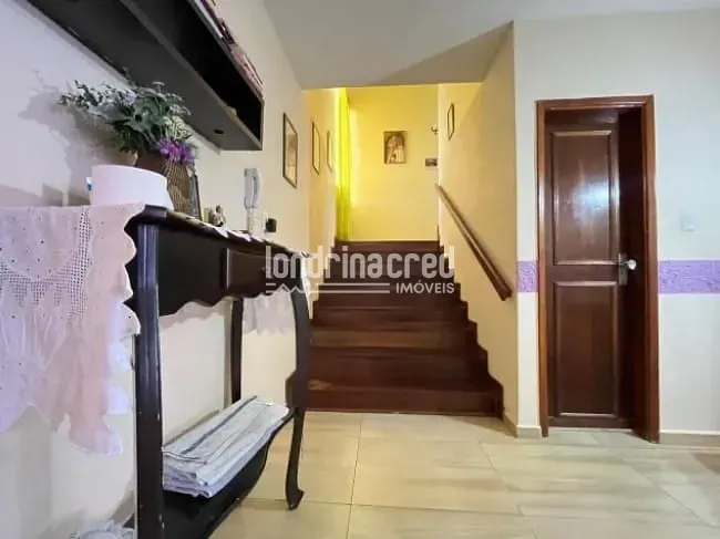 Casa, 5 quartos, 330 m² - Foto 2