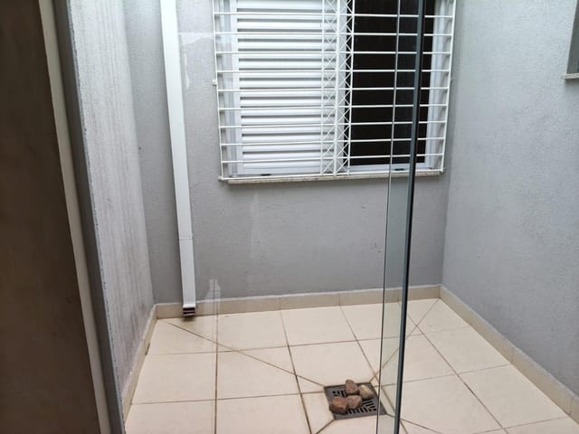 Casa 2 quartos e 2 banheiros, à venda, no bairro Centro em Pindamonhangaba