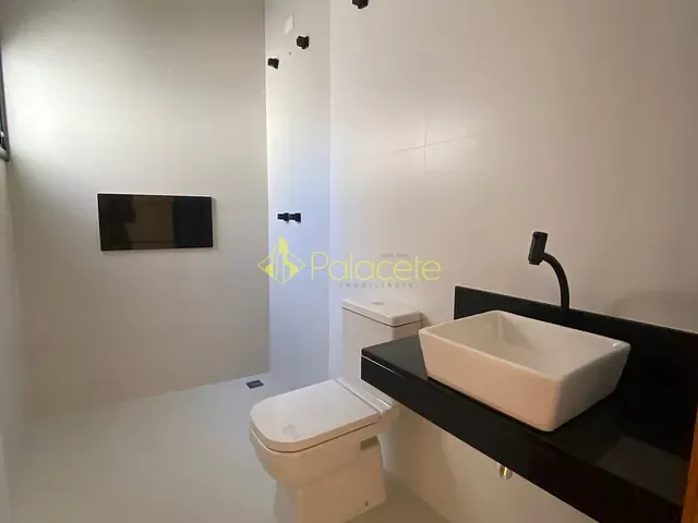 Casa 3 quartos e 1 banheiro, à venda, no bairro Residencial Vila Romana em Pindamonhangaba