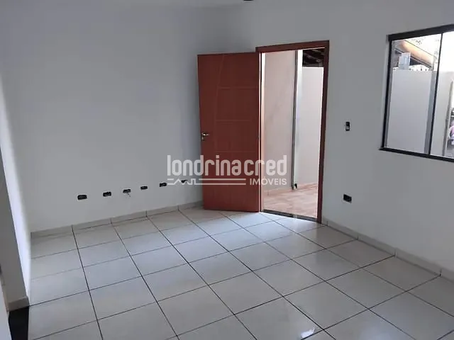 Casa com 125m² 3 quartos e 2 banheiros, à venda, no bairro Jardim Pequena Londres em Londrina