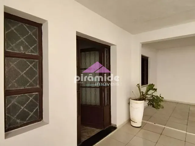 Casa com 157m² 4 quartos e 2 banheiros, à venda, no bairro Borda da Mata em Caçapava