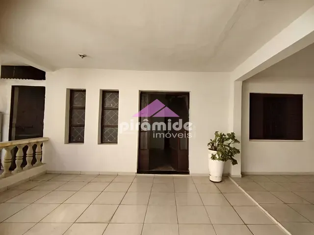 Casa com 157m² 4 quartos e 2 banheiros, à venda, no bairro Borda da Mata em Caçapava
