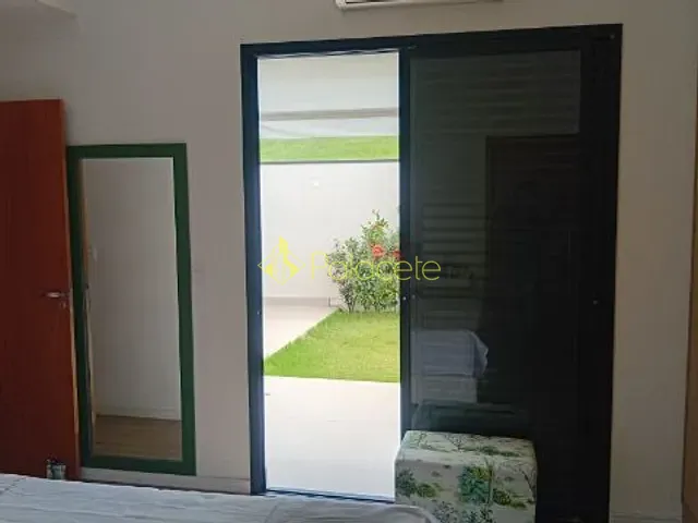 Casa 3 quartos e 4 banheiros, à venda, no bairro Loteamento Residencial Reserva dos Lagos em Pindamonhangaba