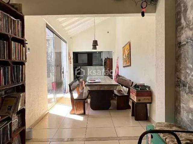Casa com 275m² 4 quartos e 3 banheiros, à venda, no bairro Jardim Leblon em Campo Grande