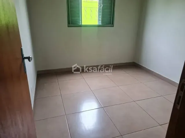 Casa com 1m² 2 quartos e 1 banheiro, para alugar, no bairro Vila Moreninha III em Campo Grande