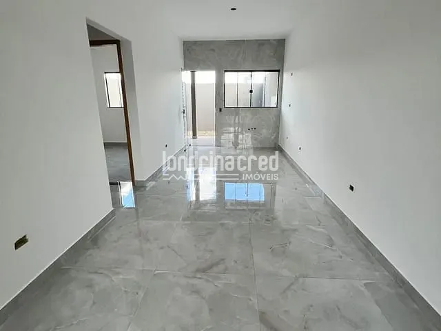 Casa com 125m² 2 quartos e 2 banheiros, à venda, no bairro Jardim Parana em Cambé