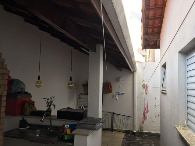 Casa com 125m² 2 quartos e 2 banheiros, à venda, no bairro Jardim Cristina em Pindamonhangaba