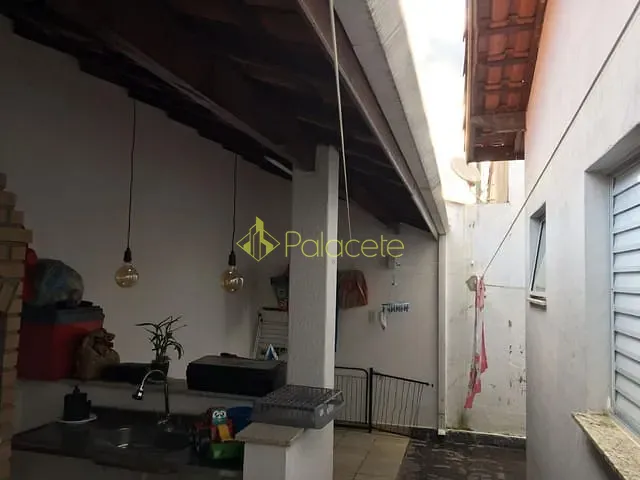 Casa com 125m² 2 quartos e 2 banheiros, à venda, no bairro Jardim Cristina em Pindamonhangaba