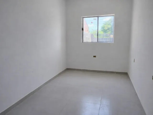 Casa 2 quartos e 1 banheiro, à venda, no bairro Jardim Regina (Moreira César) em Pindamonhangaba