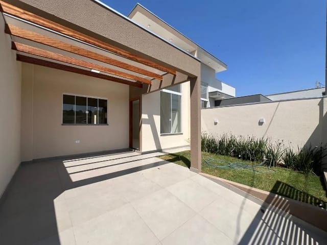 Foto do Casa - Casa nova em condomínio fechado Barra Forest, Zona Norte de Londrina, com 3 quartos (1 suíte), área gourmet, porcelanato e acabamento moderno. | Londrina Cred Imóveis