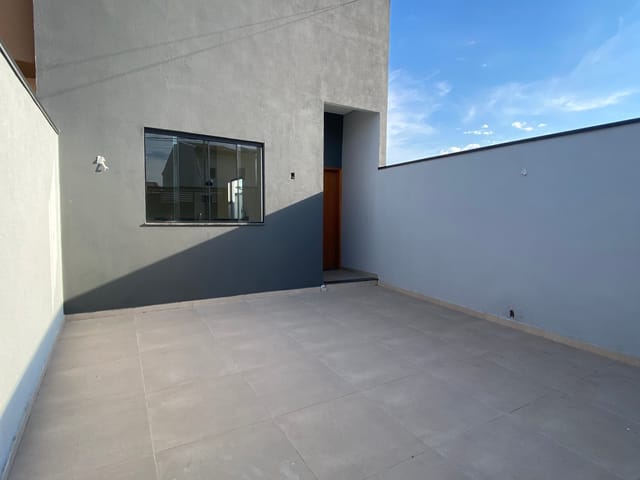 Casa 2 quartos e 1 banheiro, à venda, no bairro Conjunto Habitacional Terra dos Ipês I (Sul) em Pindamonhangaba