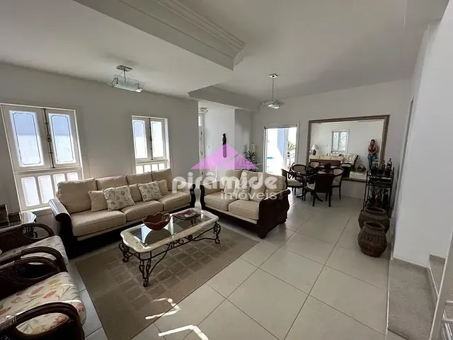 Casa com 543m² 3 quartos e 4 banheiros, à venda, no bairro Urbanova em São José dos Campos