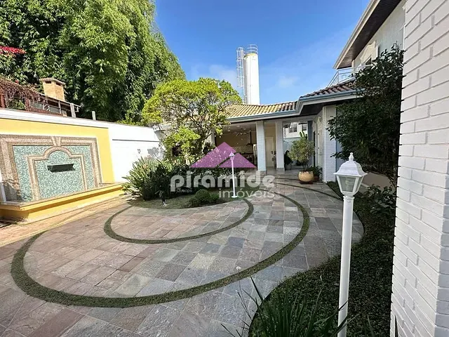 Casa com 543m² 3 quartos e 4 banheiros, à venda, no bairro Urbanova em São José dos Campos