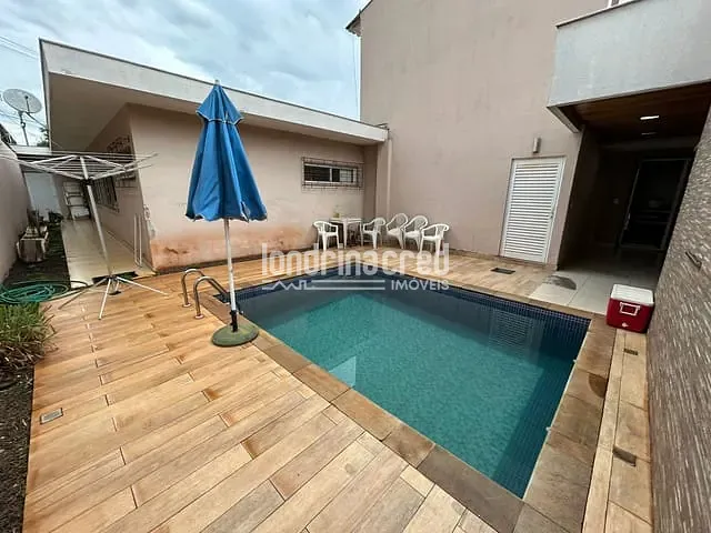 Casa com 435m² 4 quartos e 4 banheiros, à venda, no bairro Caravelle em Londrina