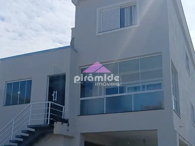 Casa com 318m² 3 quartos e 3 banheiros, à venda, no bairro Condomínio Residencial Mantiqueira em São José dos Campos
