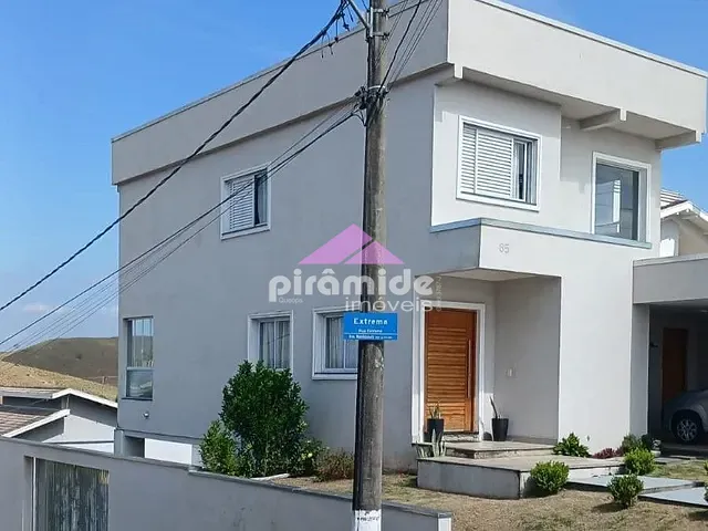 Casa com 318m² 3 quartos e 3 banheiros, à venda, no bairro Condomínio Residencial Mantiqueira em São José dos Campos
