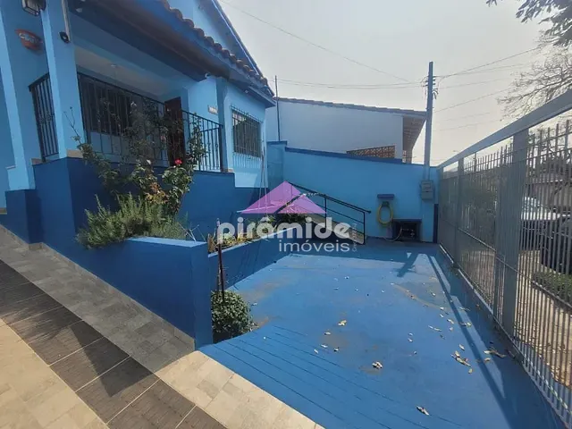 Casa com 250m² 3 quartos e 3 banheiros, para alugar, no bairro Vila Terezinha em São José dos Campos