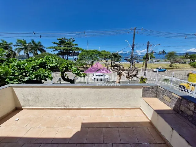 Casa com 78m² 2 quartos e 2 banheiros, à venda, no bairro Indaiá em Caraguatatuba