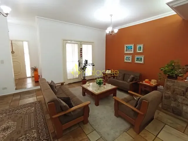 Casa com 720m² 4 quartos e 7 banheiros, à venda, no bairro Jardim Residencial Doutor Lessa em Pindamonhangaba