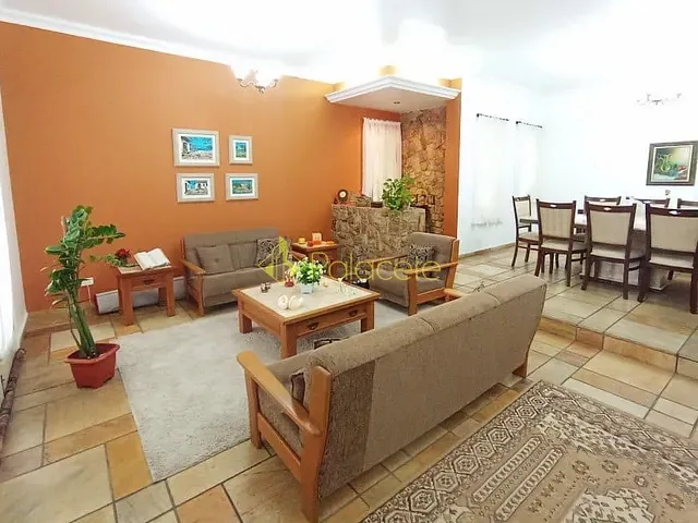 Casa com 720m² 4 quartos e 7 banheiros, à venda, no bairro Jardim Residencial Doutor Lessa em Pindamonhangaba