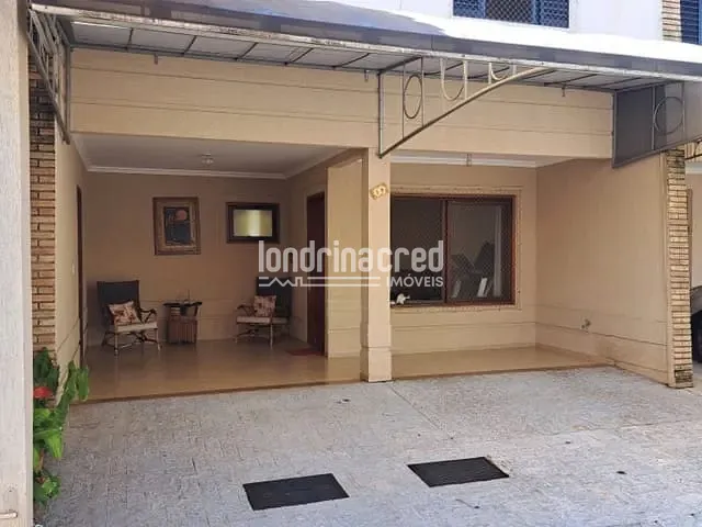 Casa com 264m² 3 quartos e 2 banheiros, à venda, no bairro Condomínio Gralha Azul III em Londrina