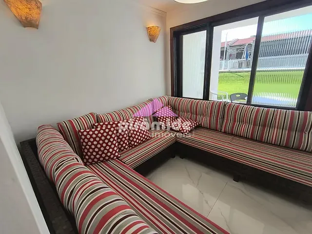 Casa com 93m², à venda, no bairro Vila Atlântica em Caraguatatuba