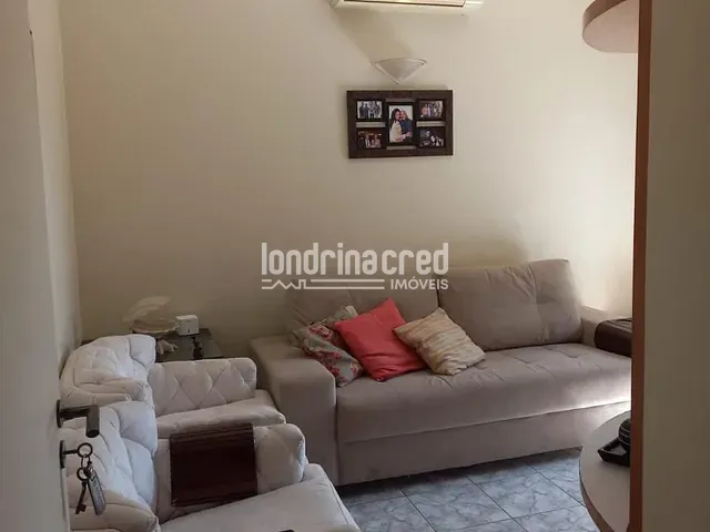 Casa com 435m² 4 quartos e 4 banheiros, à venda, no bairro CONDOMÍNIO VALE DAS ARAUCARIAS em Londrina