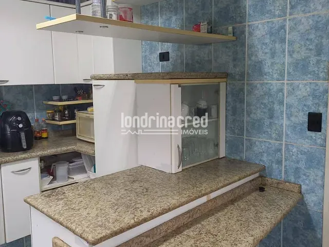 Casa com 435m² 4 quartos e 4 banheiros, à venda, no bairro CONDOMÍNIO VALE DAS ARAUCARIAS em Londrina