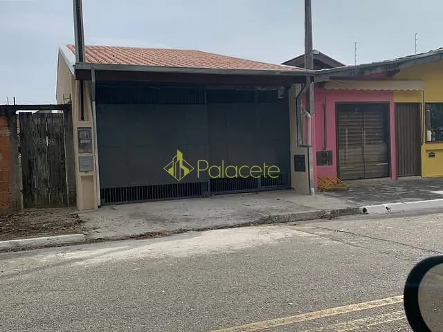 Casa 2 quartos e 2 banheiros, para alugar, no bairro Residencial e Comercial Laerte Asumpção em Pindamonhangaba