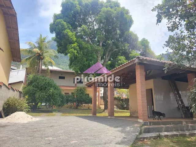 Casa com 718m² 3 quartos e 3 banheiros, à venda, no bairro São Francisco da Praia em São Sebastião