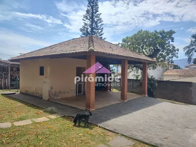 Casa com 718m² 3 quartos e 3 banheiros, à venda, no bairro São Francisco da Praia em São Sebastião