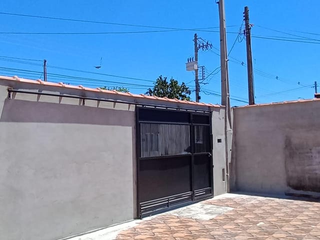 Casa com 246m² 2 quartos e 1 banheiro, à venda, no bairro Conjunto Habitacional Terra dos Ipês I (Sul) em Pindamonhangaba