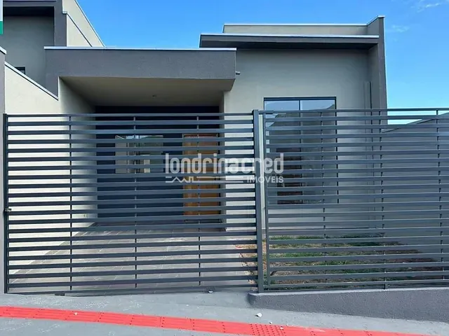 Casa com 130m² 2 quartos e 1 banheiro, à venda, no bairro Colinas em Londrina