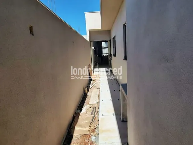 Casa com 125m² 3 quartos e 2 banheiros, à venda, no bairro Jardim Portal de Itamaracá em Londrina