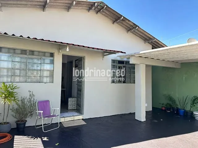 Casa com 260m² 2 quartos e 1 banheiro, à venda, no bairro Oriente em Londrina