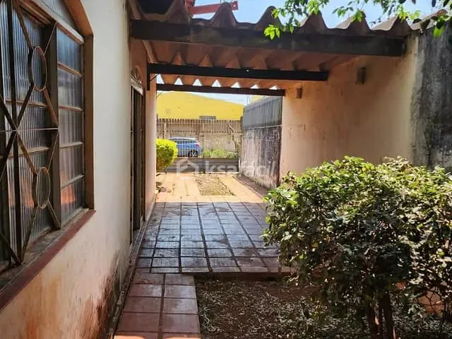 Casa com 456m² 3 quartos e 2 banheiros, à venda, no bairro Jardim América em Campo Grande