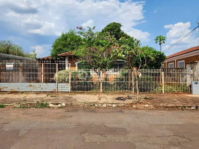 Casa com 456m² 3 quartos e 2 banheiros, à venda, no bairro Jardim América em Campo Grande