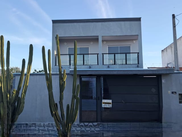 Casa 3 quartos e 2 banheiros, à venda, no bairro Conjunto Residencial Araretama em Pindamonhangaba