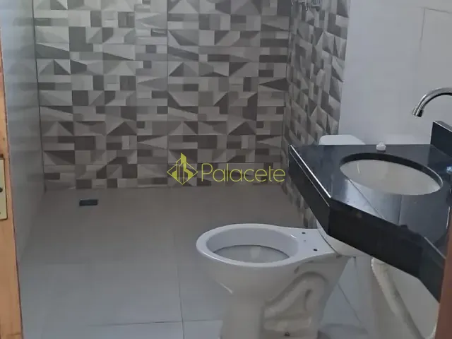 Casa 3 quartos e 2 banheiros, à venda, no bairro Conjunto Residencial Araretama em Pindamonhangaba