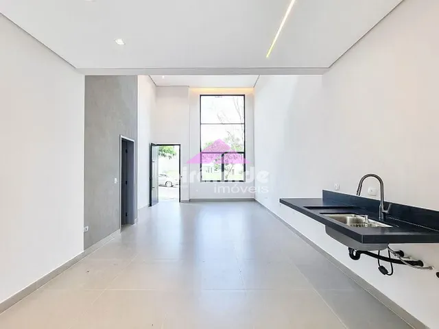 Casa com 250m² 3 quartos e 2 banheiros, à venda, no bairro Condomínio Vem Viver Jacareí em Jacareí