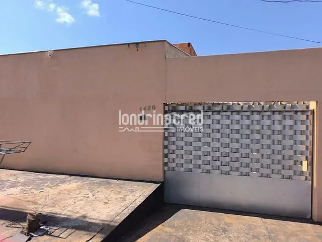 Casa com 250m² 2 quartos e 2 banheiros, à venda, no bairro Conjunto Vivi Xavier em Londrina