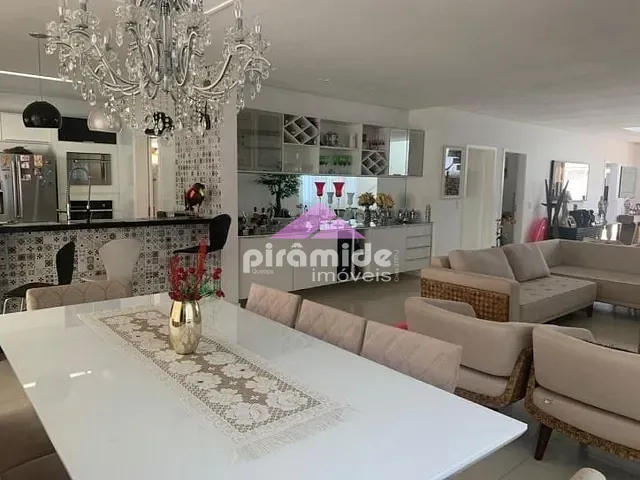 Casa com 406m² 5 quartos e 4 banheiros, à venda, no bairro Pontal de Santa Marina em Caraguatatuba