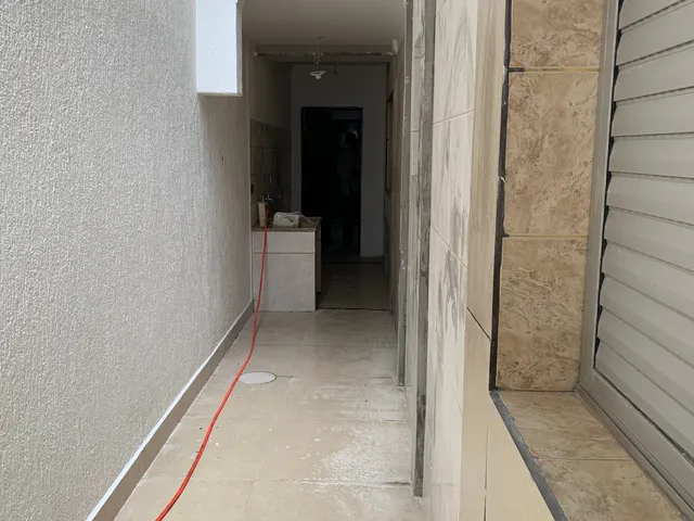 Casa 3 quartos e 3 banheiros, para alugar, no bairro Vila Rica em Pindamonhangaba