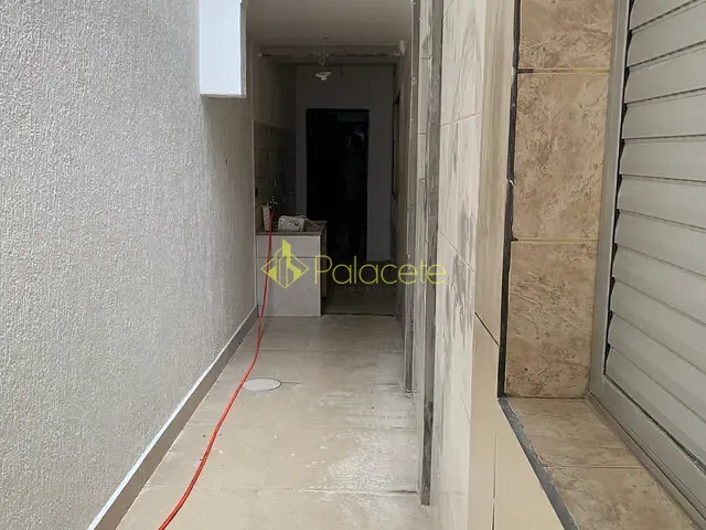 Casa 3 quartos e 3 banheiros, para alugar, no bairro Vila Rica em Pindamonhangaba