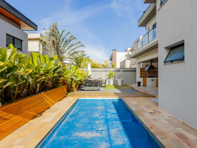 Casa com 445m² 4 quartos e 7 banheiros, à venda, no bairro Tamboré em Santana de Parnaíba