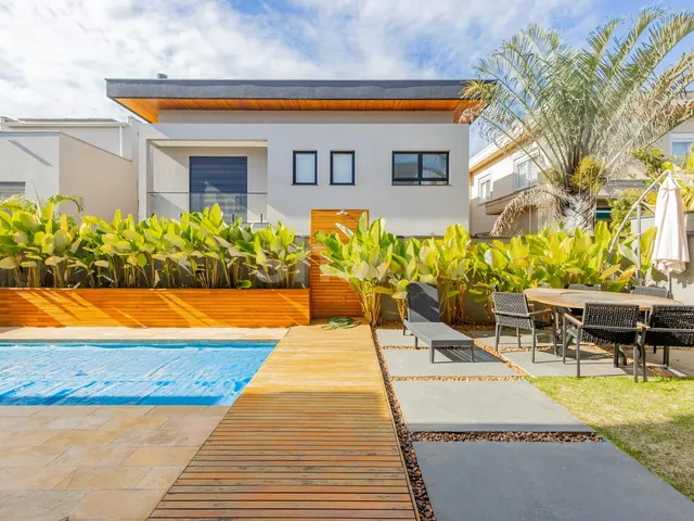 Casa com 445m² 4 quartos e 7 banheiros, à venda, no bairro Tamboré em Santana de Parnaíba