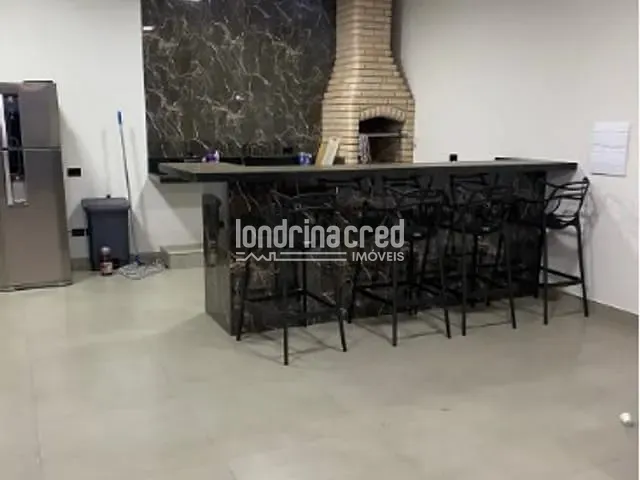 Casa com 250m², à venda, no bairro Conjunto Café em Londrina